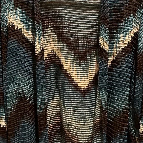 04. WOMENS CHICO’S 3/XL DETAIL TOP - Picture 3 of 5